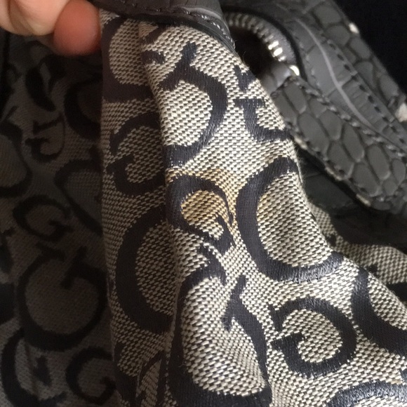 Guess Los Angeles Large Gray Shoulder Bag - Picture 5 of 16